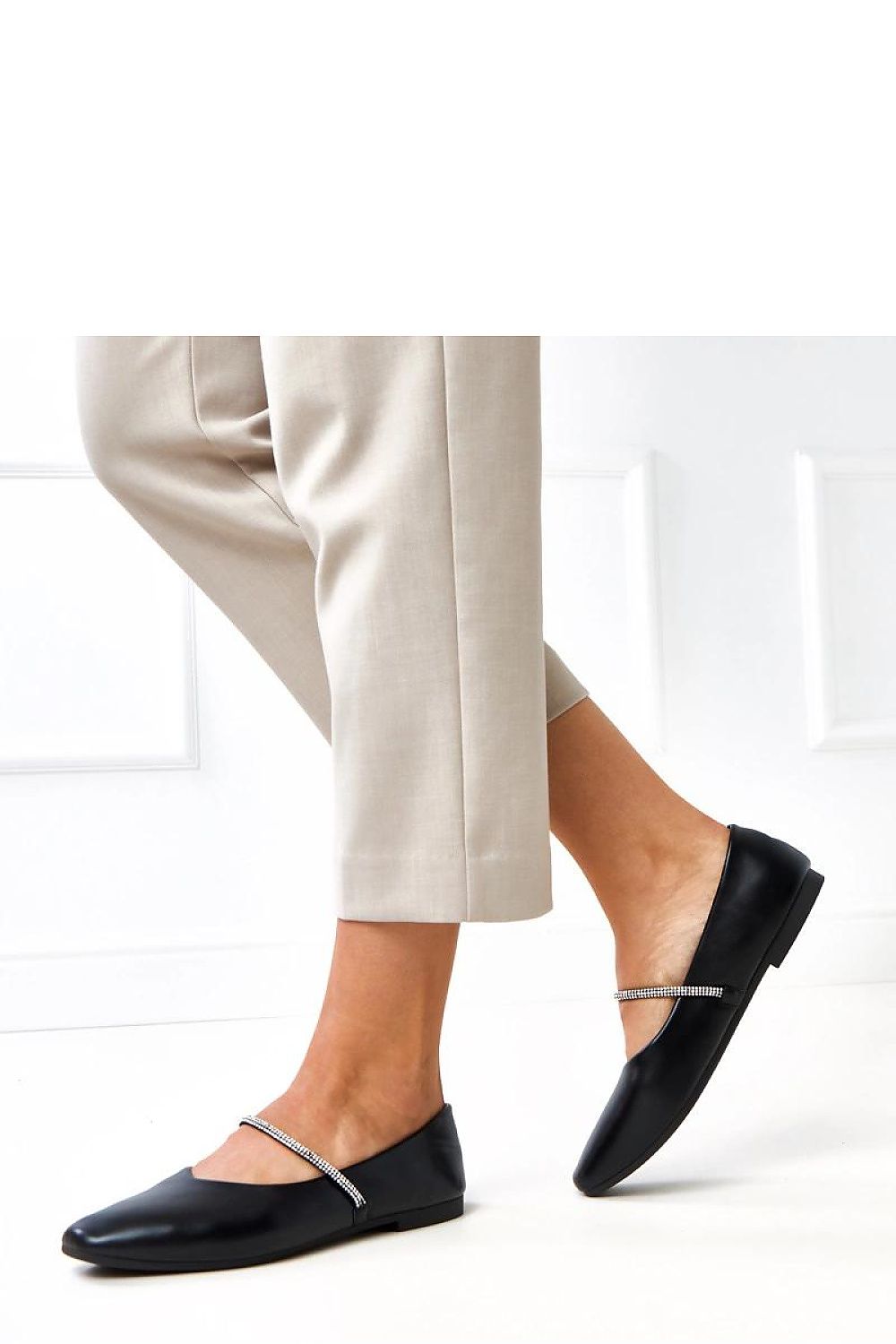 Ballerina\'s model 218358 Solea