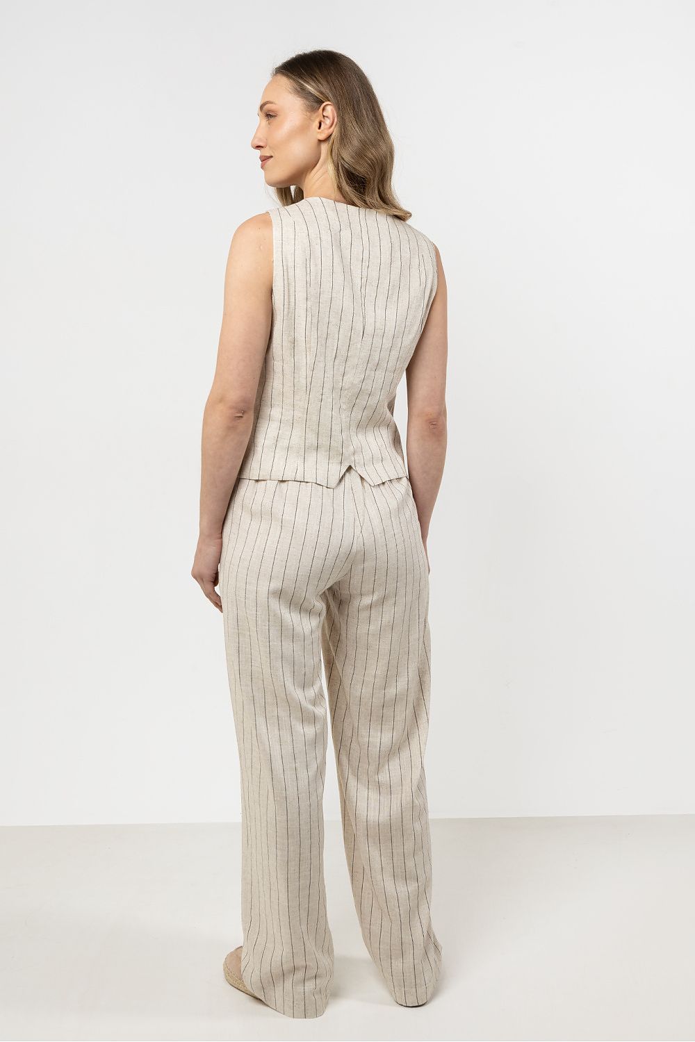  vest model 212179 awama 