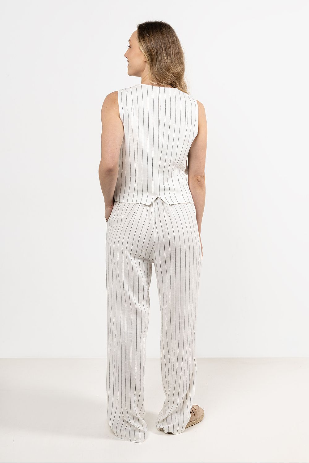  vest model 212180 awama 